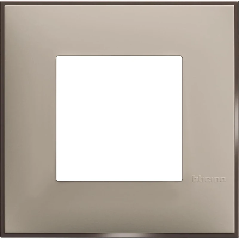 Bticino Classia рамка 1х КРЕМ САТЕН R4802CS